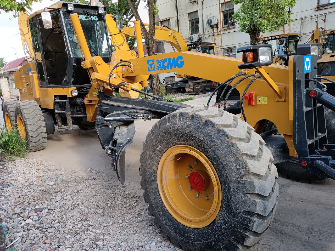 XCMG GR2153 - Грейдер: фото 1 XCMG GR2153 - Грейдер: фото 1