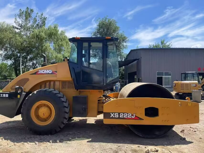 XCMG XS 222J - Дорожный каток: фото 3 XCMG XS 222J - Дорожный каток: фото 3