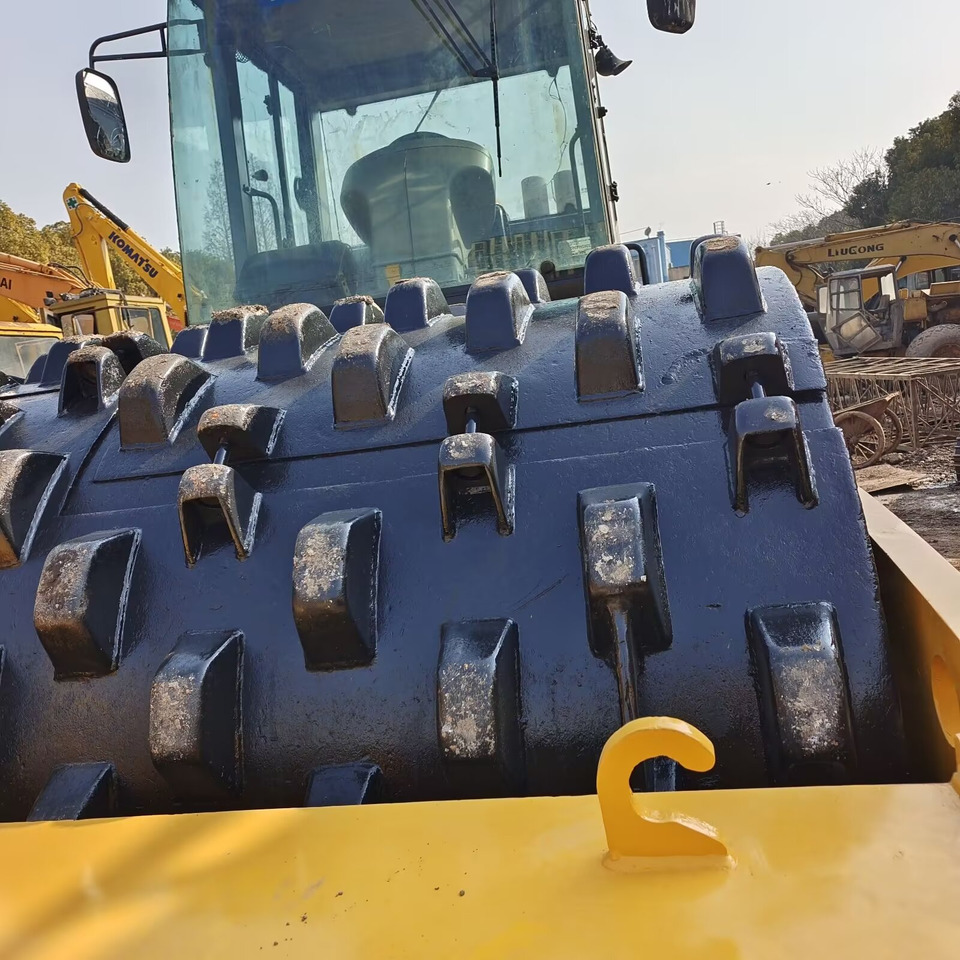 XCMG XS 223J Sheepfoot Compactor - Дорожный каток: фото 3 XCMG XS 223J Sheepfoot Compactor - Дорожный каток: фото 3