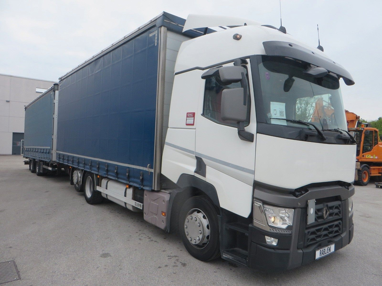 Renault T480 SC 6x2 Tandem jumbo 116m3 - Тентованный грузовик: фото 2 Renault T480 SC 6x2 Tandem jumbo 116m3 - Тентованный грузовик: фото 2