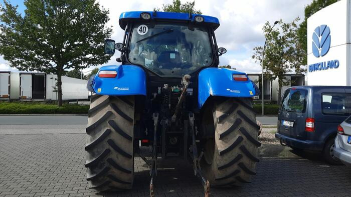 New Holland T6070 - Трактор: фото 3 New Holland T6070 - Трактор: фото 3