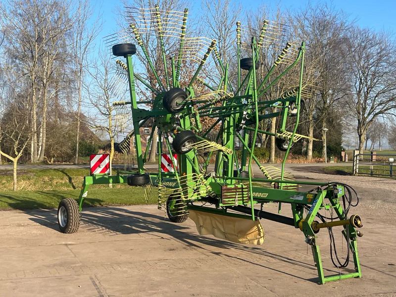 Krone Swadro 900 midden afleg zwillen - Сеноворошилка: фото 3 Krone Swadro 900 midden afleg zwillen - Сеноворошилка: фото 3