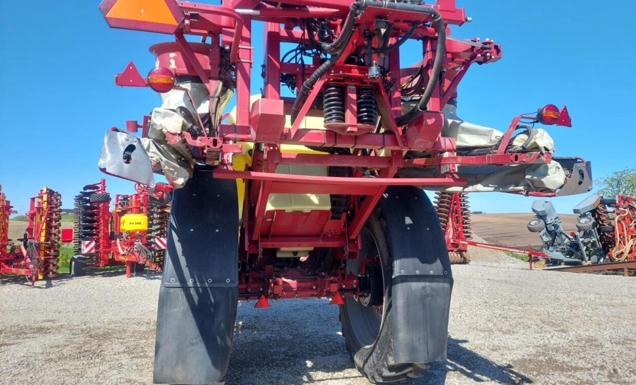 Hardi Commander 7000i - 28m Twin - Прицепной опрыскиватель: фото 3 Hardi Commander 7000i - 28m Twin - Прицепной опрыскиватель: фото 3