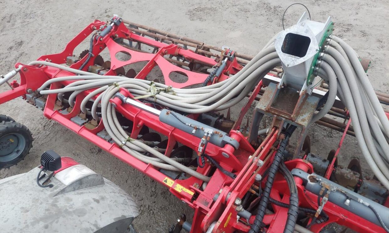 Unia ARES XL 7.5 H - Адаптер для внутрипочвенного внесения удобрений: фото 2 Unia ARES XL 7.5 H - Адаптер для внутрипочвенного внесения удобрений: фото 2