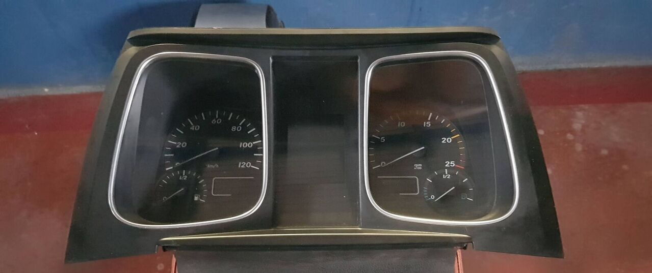 Knorr-Bremse 0 486 106 133 Mercedes-Benz ACTROS MB4 - Блок управления для Грузовиков: фото 2 Knorr-Bremse 0 486 106 133 Mercedes-Benz ACTROS MB4 - Блок управления для Грузовиков: фото 2