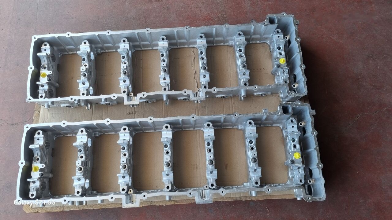 Mercedes-Benz CAMSHAFT HOUSING Mercedes-Benz ACTROS MP4 EURO 6 - Двигатель и запчасти для Грузовиков: фото 3 Mercedes-Benz CAMSHAFT HOUSING Mercedes-Benz ACTROS MP4 EURO 6 - Двигатель и запчасти для Грузовиков: фото 3
