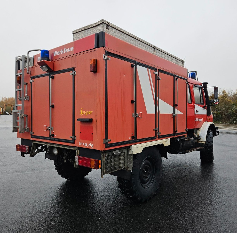 Unimog U4000 4x4 DOKA Tanklöschfahrzeug Feuerwehr - Грузовик-цистерна: фото 4 Unimog U4000 4x4 DOKA Tanklöschfahrzeug Feuerwehr - Грузовик-цистерна: фото 4