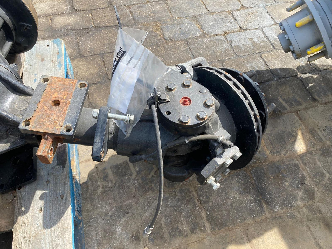 Fliegl Emmenquattro - Ось и запчасти для Строительной техники: фото 4 Fliegl Emmenquattro - Ось и запчасти для Строительной техники: фото 4