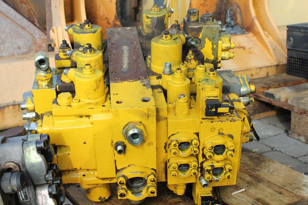 Furukawa W 735 - Гидравлический клапан для Строительной техники: фото 4 Furukawa W 735 - Гидравлический клапан для Строительной техники: фото 4