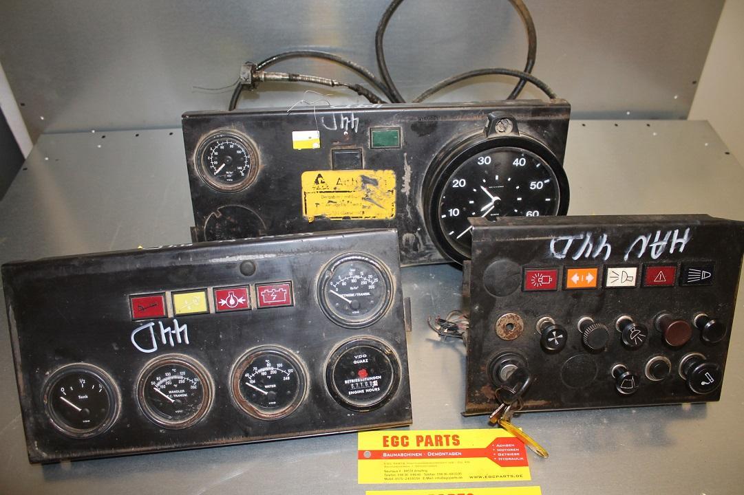 Hanomag 44D - Приборная панель для Строительной техники: фото 1 Hanomag 44D - Приборная панель для Строительной техники: фото 1