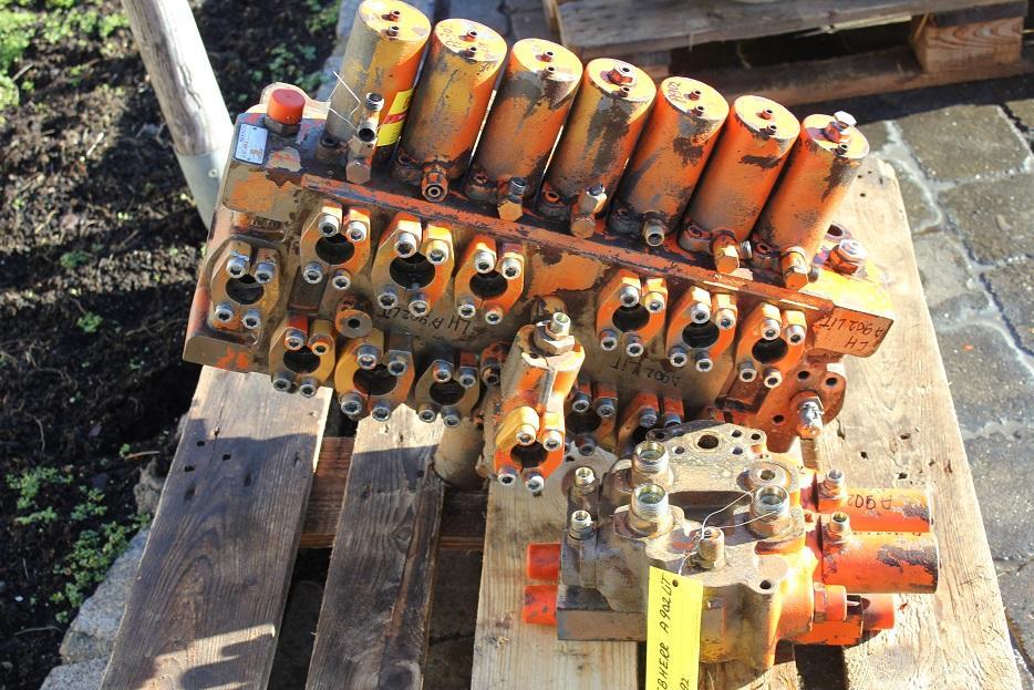 Liebherr A 902 LIT - Гидравлический клапан для Строительной техники: фото 1 Liebherr A 902 LIT - Гидравлический клапан для Строительной техники: фото 1