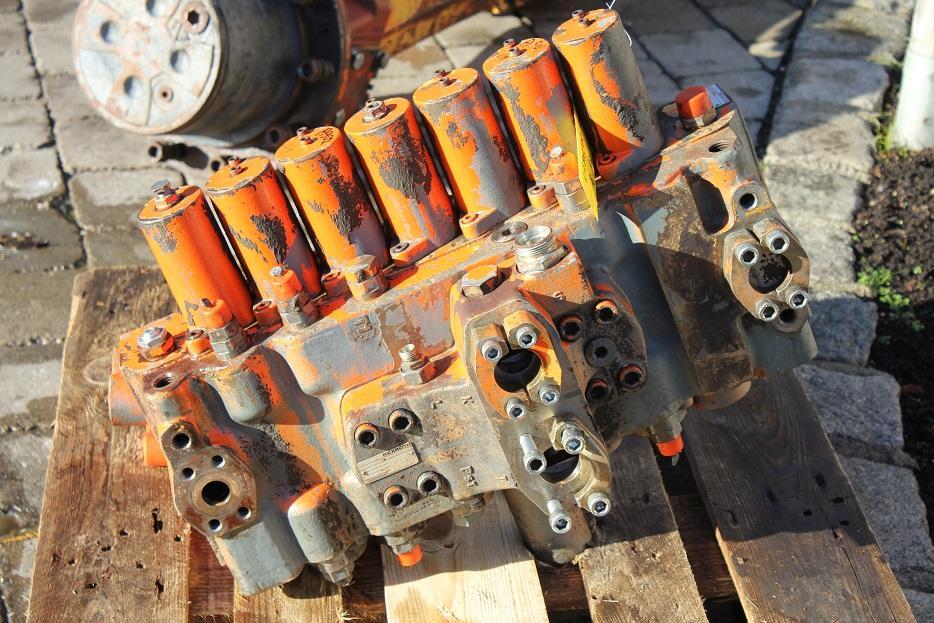 Liebherr A 902 LIT - Гидравлический клапан для Строительной техники: фото 3 Liebherr A 902 LIT - Гидравлический клапан для Строительной техники: фото 3