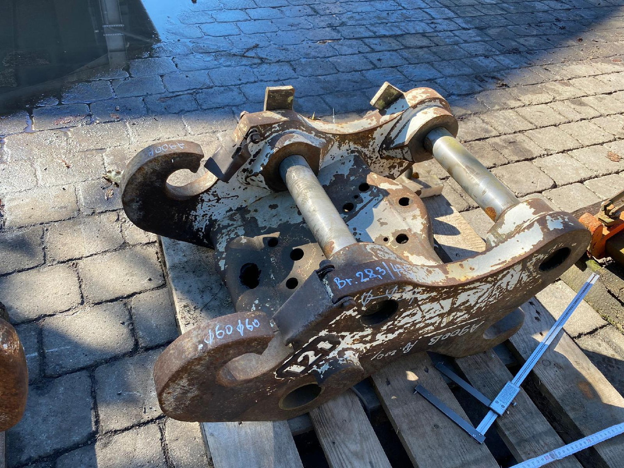 Liebherr A900B - Сцепное устройство: фото 3 Liebherr A900B - Сцепное устройство: фото 3