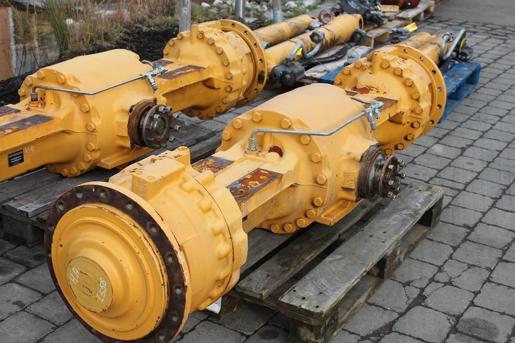 Liebherr L 556 - Ось и запчасти для Строительной техники: фото 4 Liebherr L 556 - Ось и запчасти для Строительной техники: фото 4