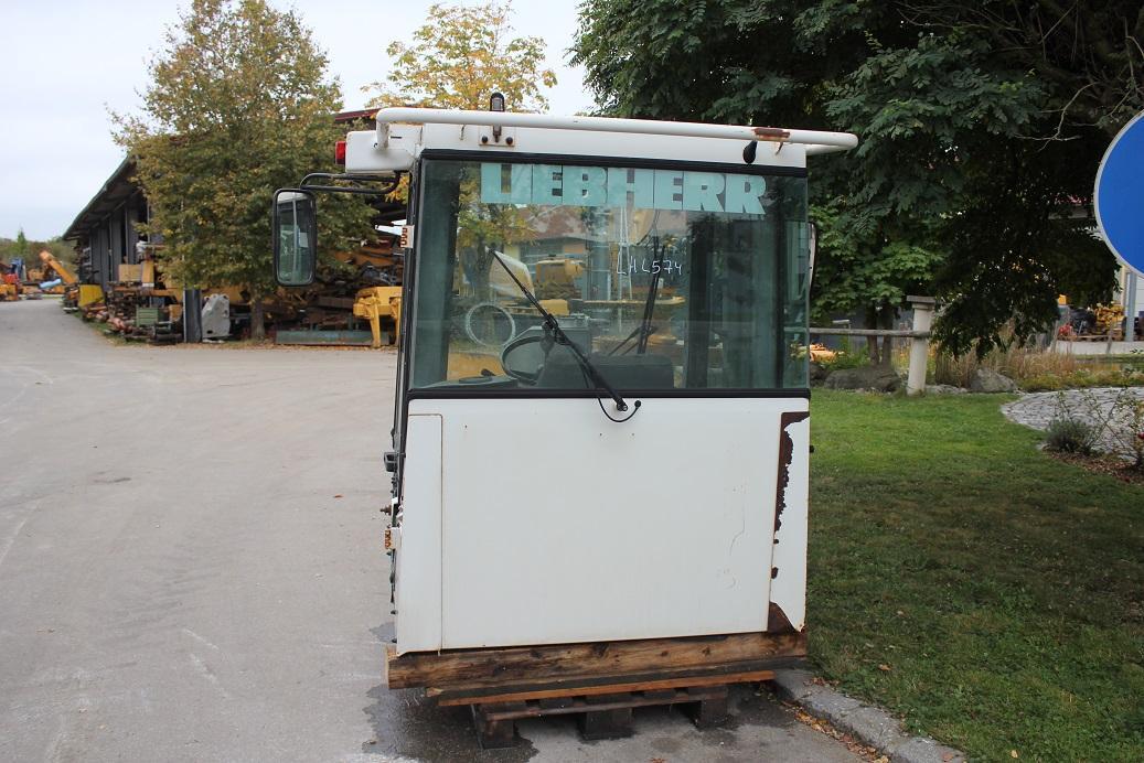 Liebherr L 574 - Кабина для Колёсных погрузчиков: фото 2 Liebherr L 574 - Кабина для Колёсных погрузчиков: фото 2