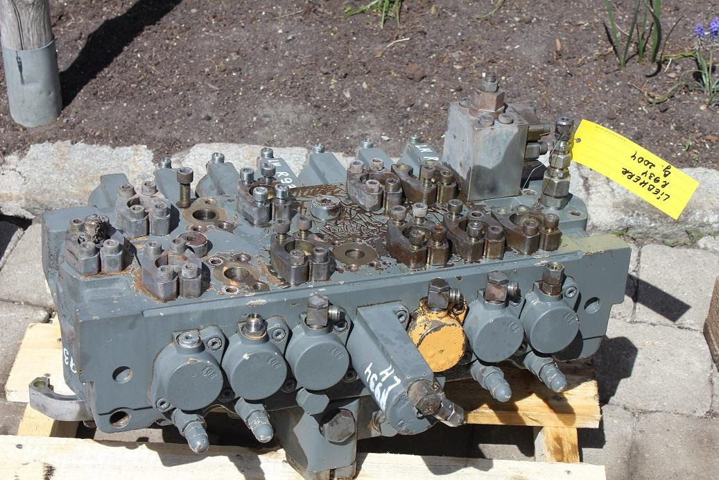 Liebherr R 934 - Гидравлический клапан для Строительной техники: фото 2 Liebherr R 934 - Гидравлический клапан для Строительной техники: фото 2