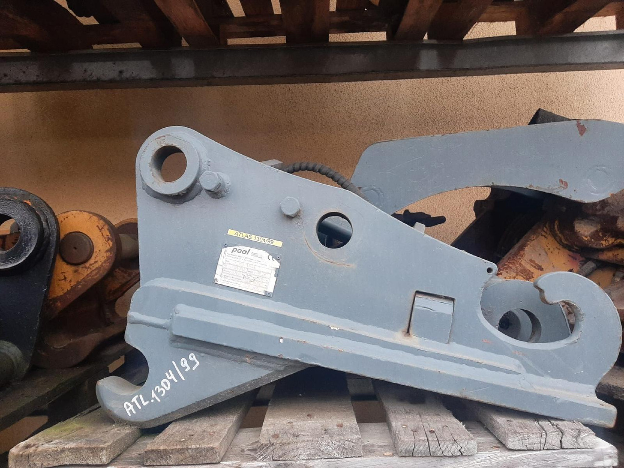 Paal aus Atlas 1304 - Сцепное устройство для Строительной техники: фото 1 Paal aus Atlas 1304 - Сцепное устройство для Строительной техники: фото 1