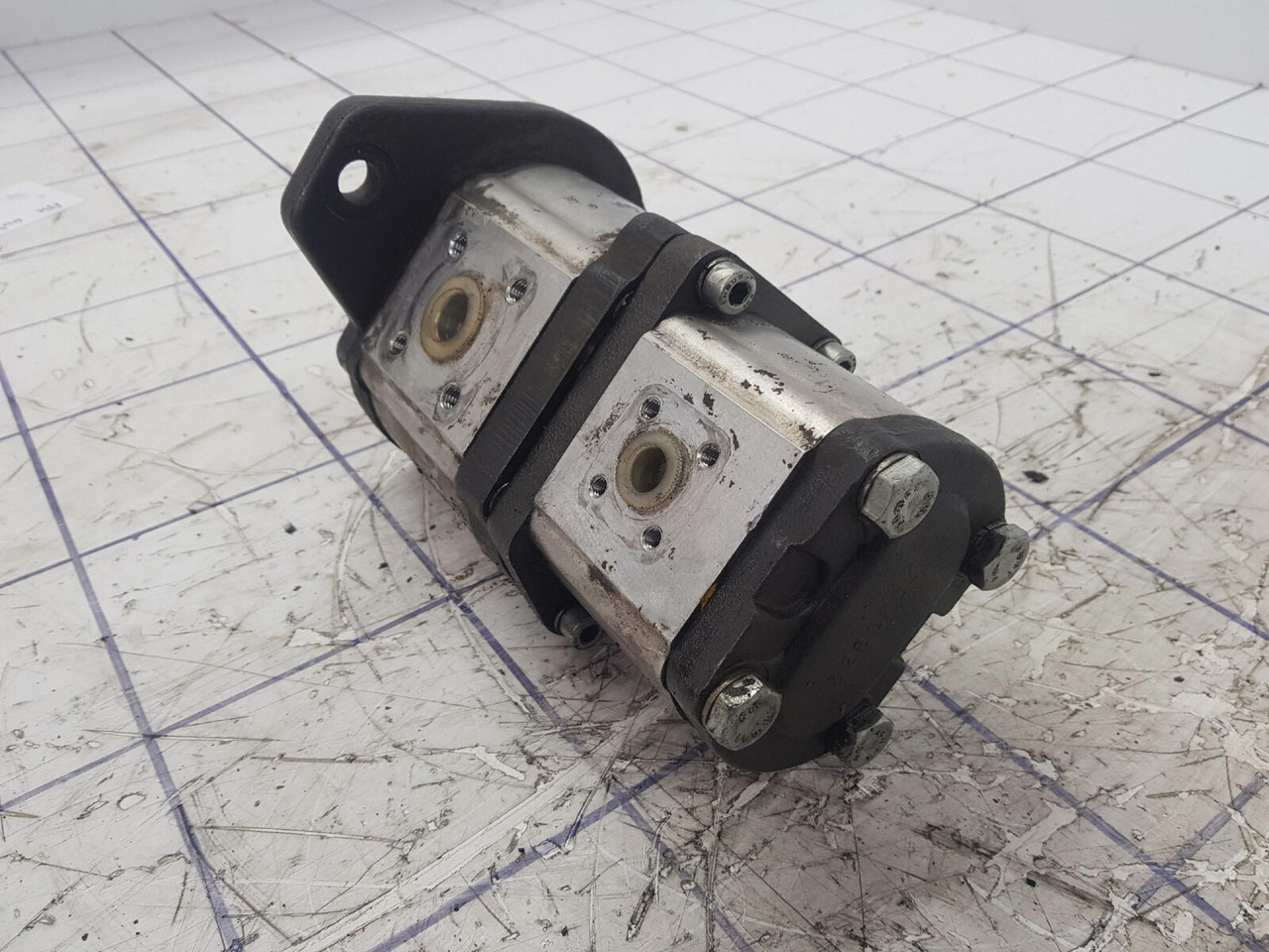 Bosch LTM 1060/2 TWO-STAGE PUMP - Гидравлический насос для Кранов: фото 3 Bosch LTM 1060/2 TWO-STAGE PUMP - Гидравлический насос для Кранов: фото 3