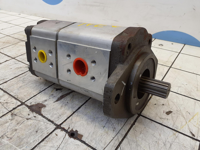 Compact truck CT-2 Dual gear pump - Гидравлический насос для Кранов: фото 3 Compact truck CT-2 Dual gear pump - Гидравлический насос для Кранов: фото 3