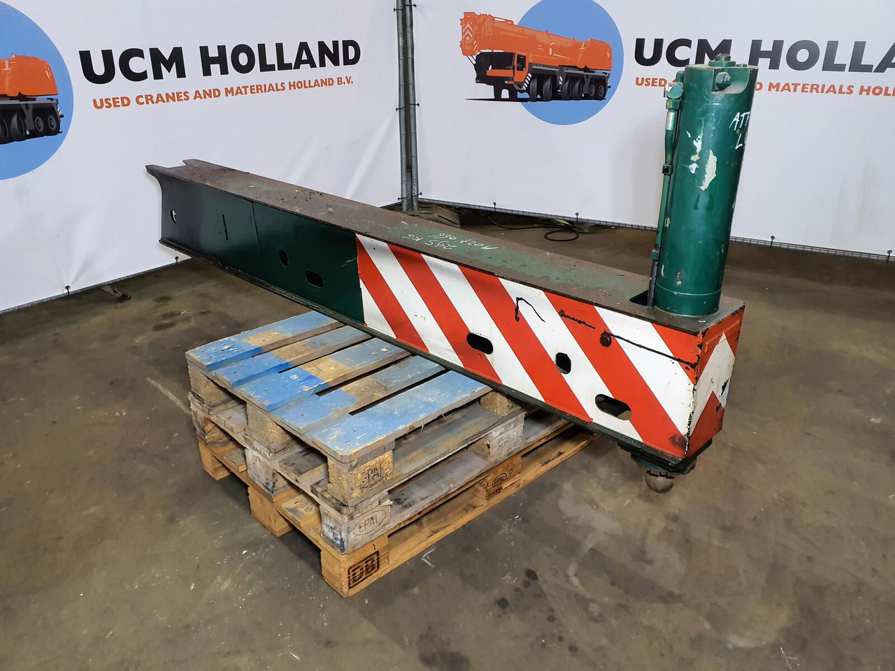 FAUN ATF 30-2 outrigger beam front complete - Подвеска для Мобильных кранов: фото 1 FAUN ATF 30-2 outrigger beam front complete - Подвеска для Мобильных кранов: фото 1