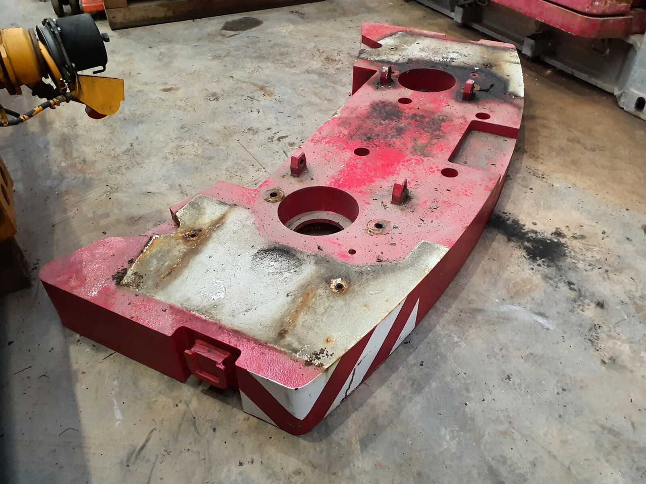 FAUN ATF 50-G3 counterweight 3,3 ton - Противовес для Мобильных кранов: фото 1 FAUN ATF 50-G3 counterweight 3,3 ton - Противовес для Мобильных кранов: фото 1