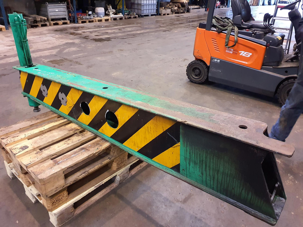 FAUN ATF 60-3 front outrigger beam with support cylinder - Подвеска для Мобильных кранов: фото 3 FAUN ATF 60-3 front outrigger beam with support cylinder - Подвеска для Мобильных кранов: фото 3