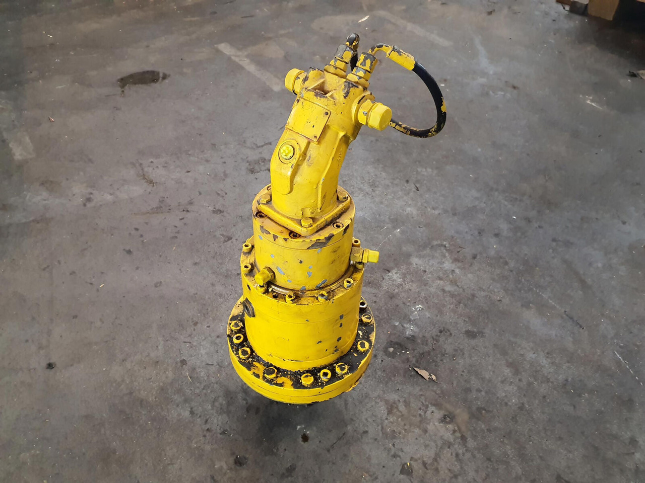 Grove GMK 2035 slewing gear - Поворотный редуктор для Мобильных кранов: фото 1 Grove GMK 2035 slewing gear - Поворотный редуктор для Мобильных кранов: фото 1