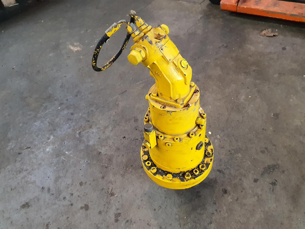 Grove GMK 2035 slewing gear - Поворотный редуктор для Мобильных кранов: фото 2 Grove GMK 2035 slewing gear - Поворотный редуктор для Мобильных кранов: фото 2