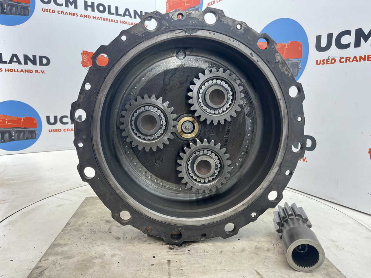 Grove GMK 3050 planetary gear 12-23-60-34-3pl-H135-46 - Бортовой редуктор для Мобильных кранов: фото 5 Grove GMK 3050 planetary gear 12-23-60-34-3pl-H135-46 - Бортовой редуктор для Мобильных кранов: фото 5