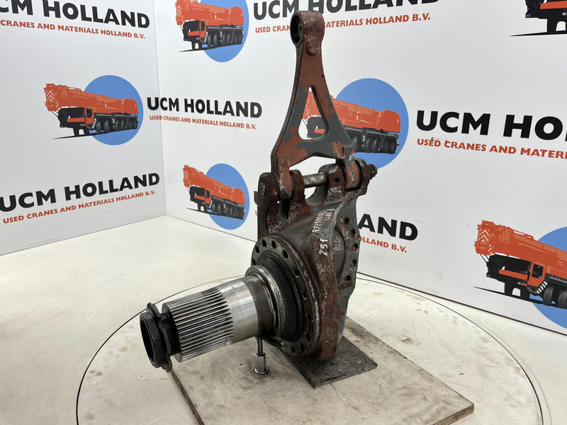 Grove GMK 3055 Steering knuckle 16 holes axle 3 right - Поворотный кулак для Кранов: фото 1 Grove GMK 3055 Steering knuckle 16 holes axle 3 right - Поворотный кулак для Кранов: фото 1