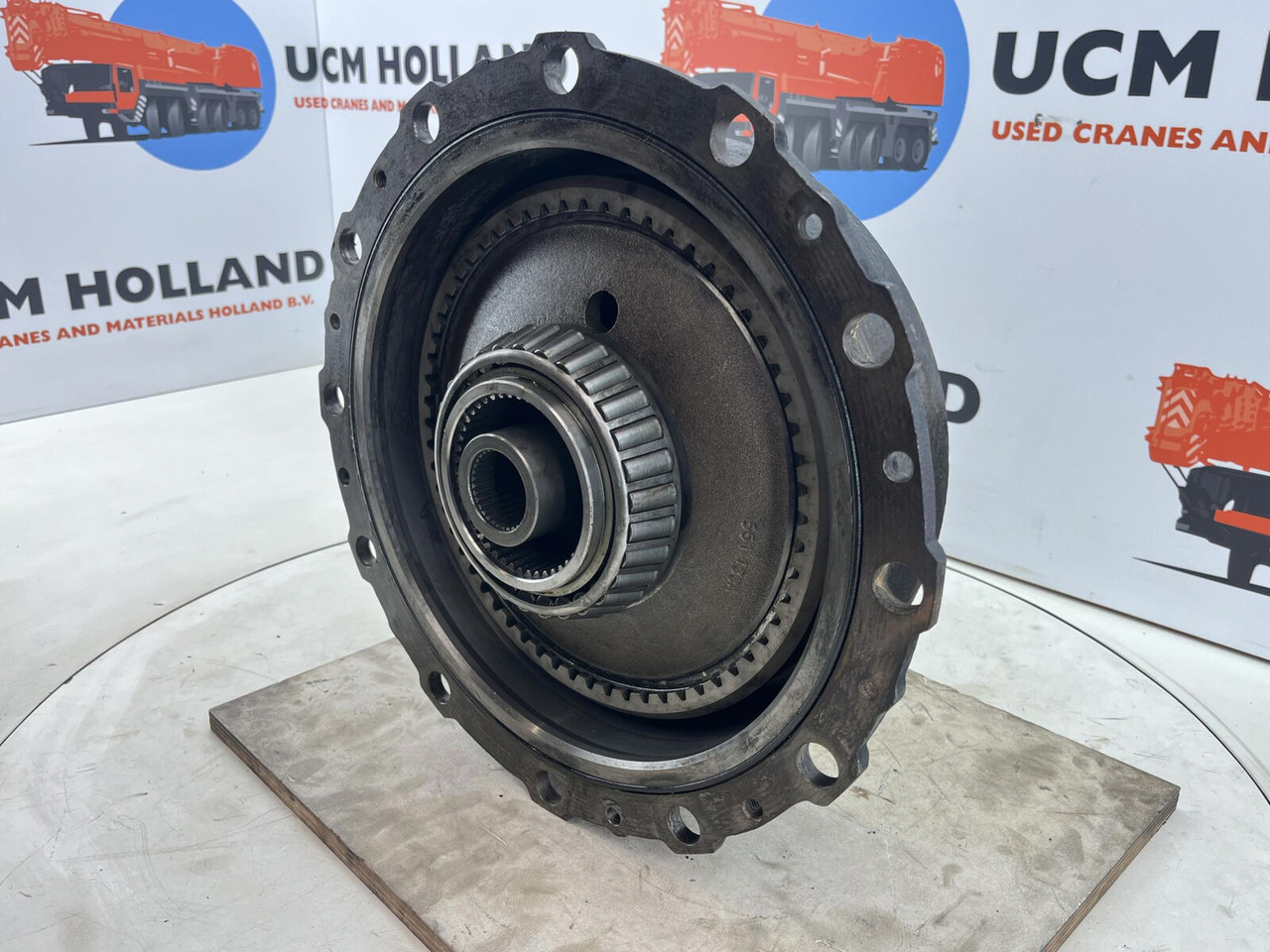 Grove GMK planetary gear 12-23-60-34-3pl-H135-46 - Бортовой редуктор для Мобильных кранов: фото 3 Grove GMK planetary gear 12-23-60-34-3pl-H135-46 - Бортовой редуктор для Мобильных кранов: фото 3