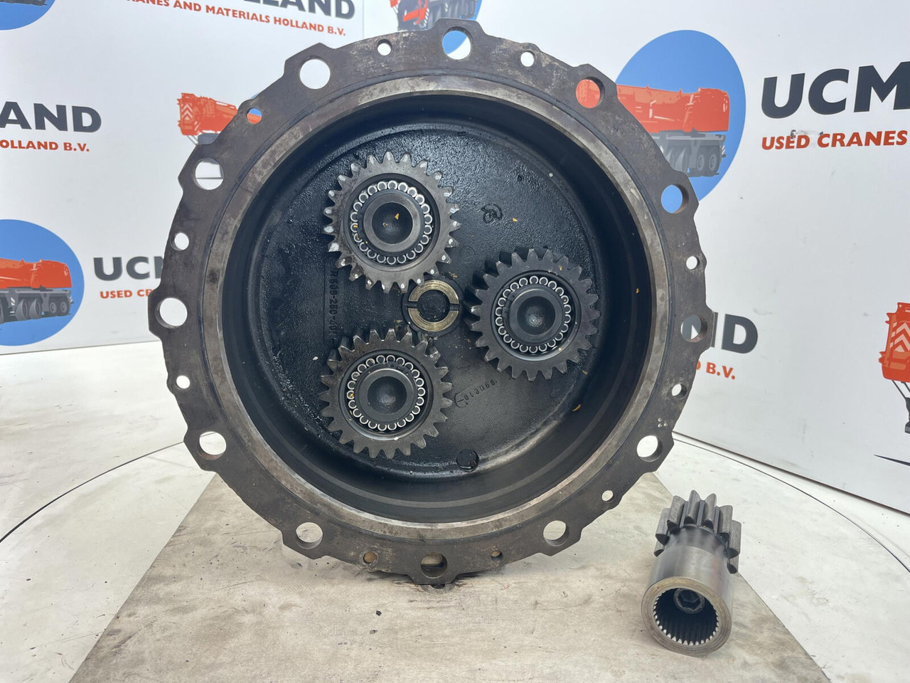 Grove GMK planetary gear 12-23-60-34-3pl-H135-46 - Бортовой редуктор для Мобильных кранов: фото 5 Grove GMK planetary gear 12-23-60-34-3pl-H135-46 - Бортовой редуктор для Мобильных кранов: фото 5
