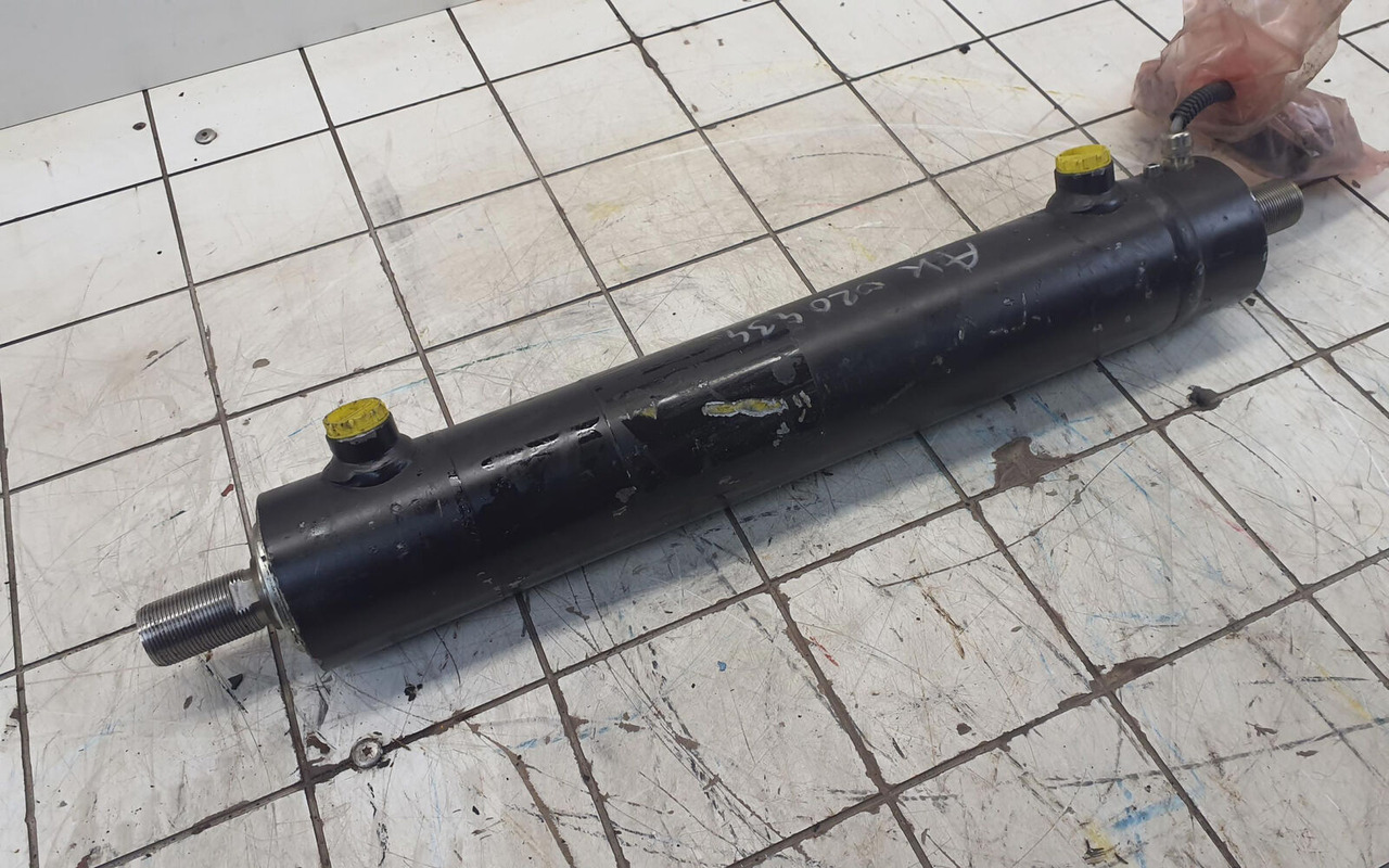 Grove GMK steering cylinder with length sensor - Гидравлический цилиндр для Мобильных кранов: фото 2 Grove GMK steering cylinder with length sensor - Гидравлический цилиндр для Мобильных кранов: фото 2