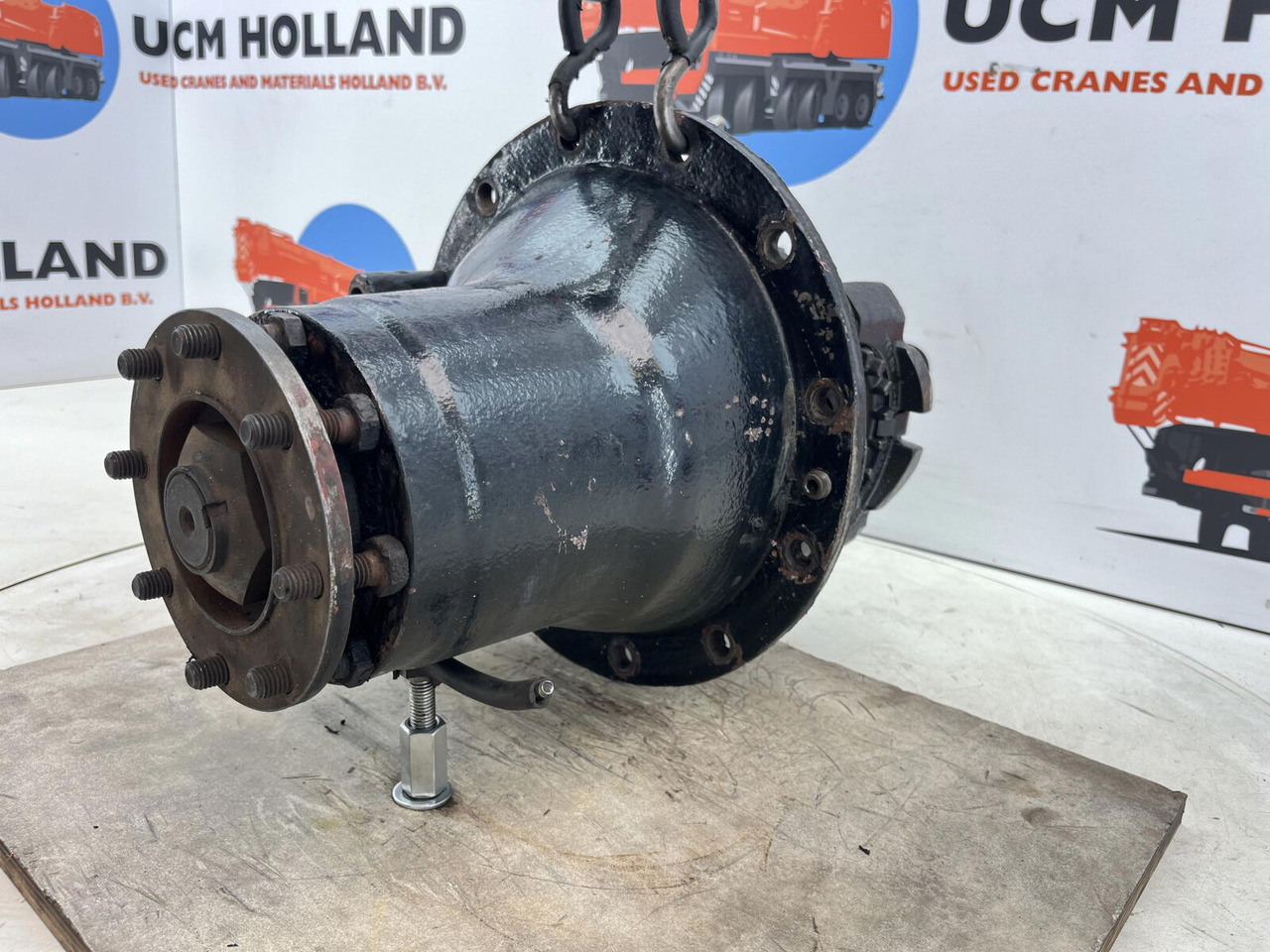 Krupp KMK 2025 End differential 11x29 axle 1 - Дифференциал для Мобильных кранов: фото 4 Krupp KMK 2025 End differential 11x29 axle 1 - Дифференциал для Мобильных кранов: фото 4