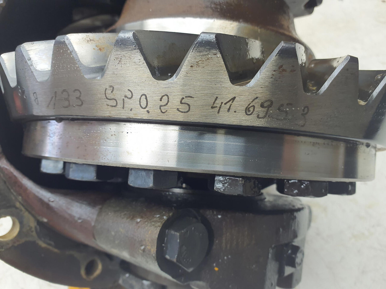 Krupp KMK 2025 end differential axle 1 11x29 - Дифференциал для Кранов: фото 4 Krupp KMK 2025 end differential axle 1 11x29 - Дифференциал для Кранов: фото 4