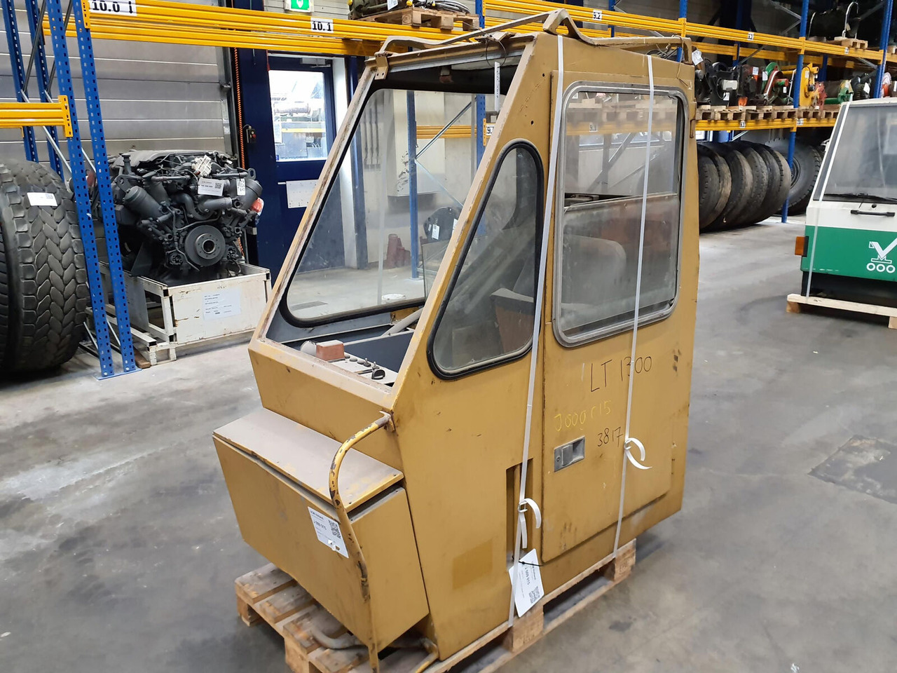 Liebherr LT 1120 upper cabin - Кабина для Мобильных кранов: фото 1 Liebherr LT 1120 upper cabin - Кабина для Мобильных кранов: фото 1