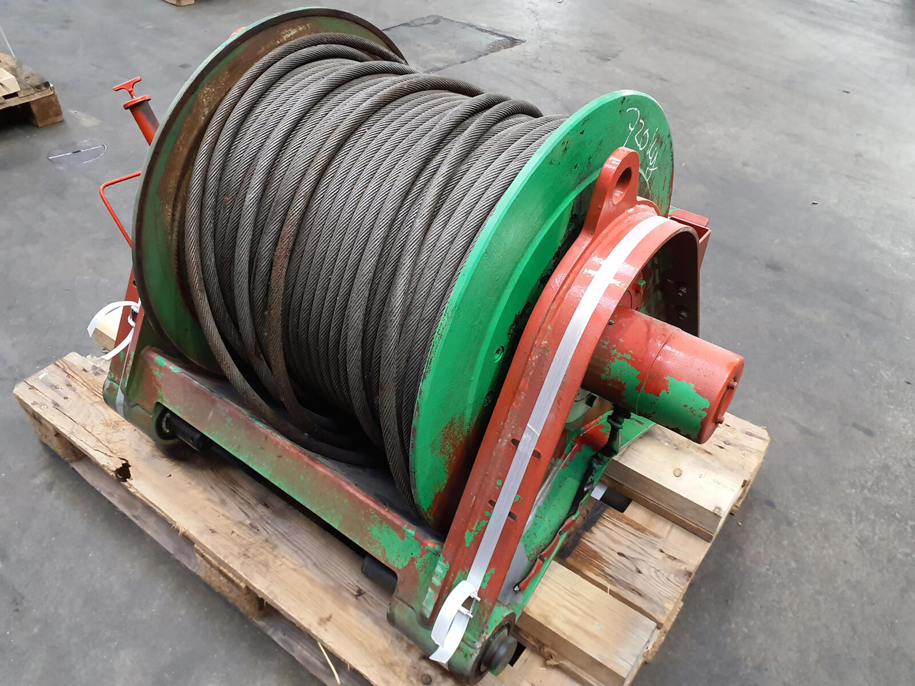 Liebherr LTM 1060-2 winch - Лебёдка для Мобильных кранов: фото 4 Liebherr LTM 1060-2 winch - Лебёдка для Мобильных кранов: фото 4