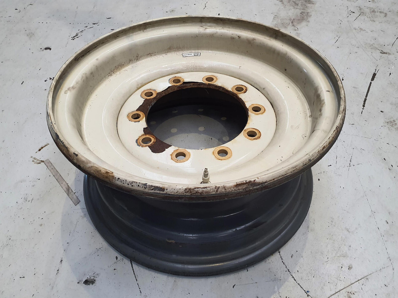 Liebherr Rim 445/95R25 10 12 1p - Колесный диск для Кранов: фото 1 Liebherr Rim 445/95R25 10 12 1p - Колесный диск для Кранов: фото 1