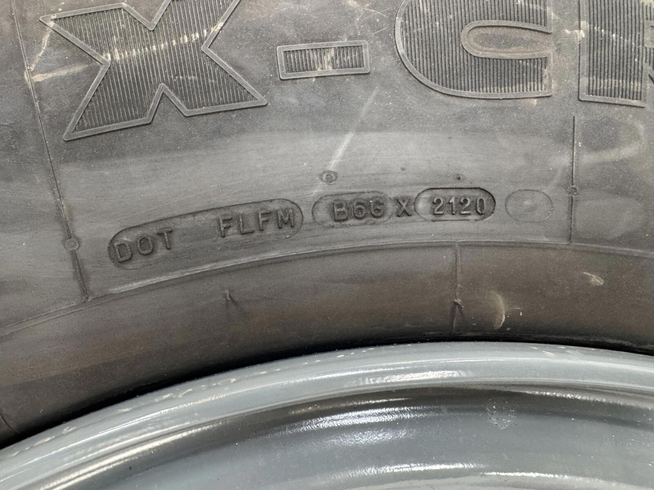 Liebherr Wheel 445/95 R25 10 12 1p - Колесо для Кранов: фото 3 Liebherr Wheel 445/95 R25 10 12 1p - Колесо для Кранов: фото 3