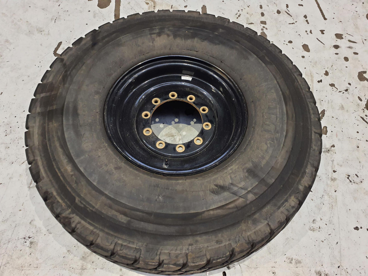 Liebherr Wheel 445/95R25 10 12 1p - Колесо для Кранов: фото 2 Liebherr Wheel 445/95R25 10 12 1p - Колесо для Кранов: фото 2