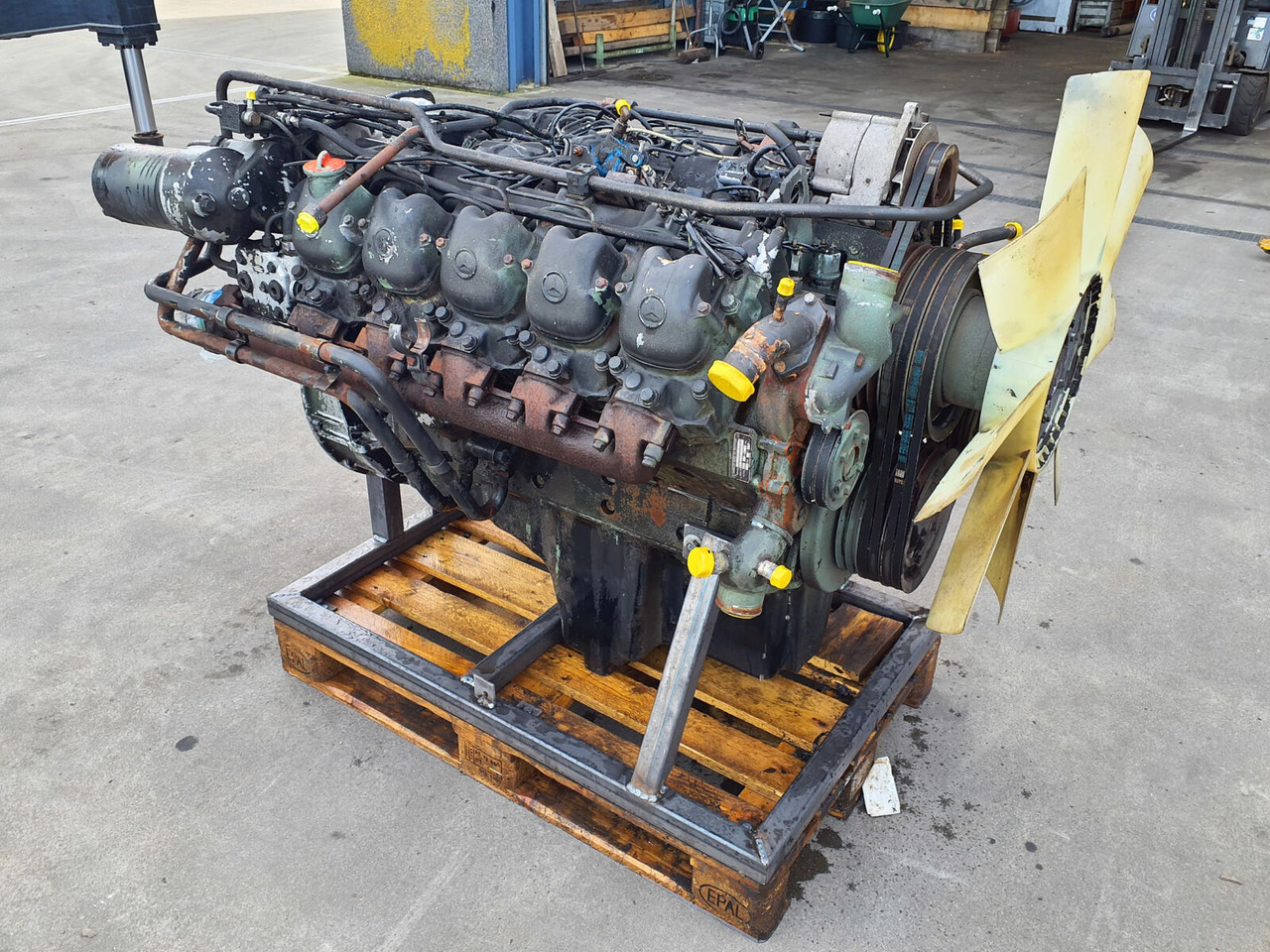 Mercedes-Benz LTM 1060 engine Mercedes-Benz OM 423 - Двигатель для Мобильных кранов: фото 2 Mercedes-Benz LTM 1060 engine Mercedes-Benz OM 423 - Двигатель для Мобильных кранов: фото 2