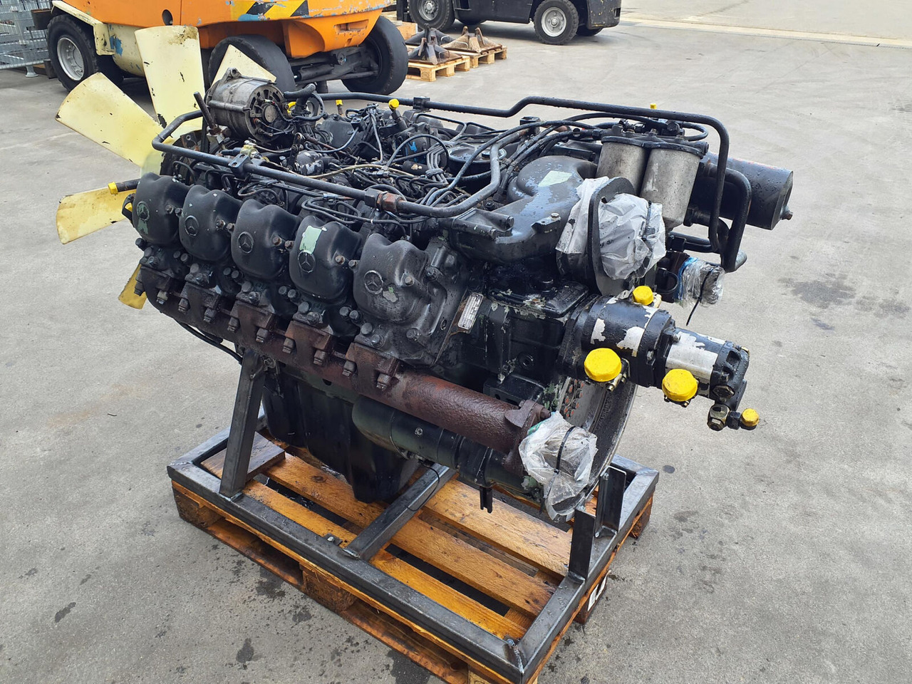 Mercedes-Benz LTM 1060 engine Mercedes-Benz OM 423 - Двигатель для Мобильных кранов: фото 4 Mercedes-Benz LTM 1060 engine Mercedes-Benz OM 423 - Двигатель для Мобильных кранов: фото 4