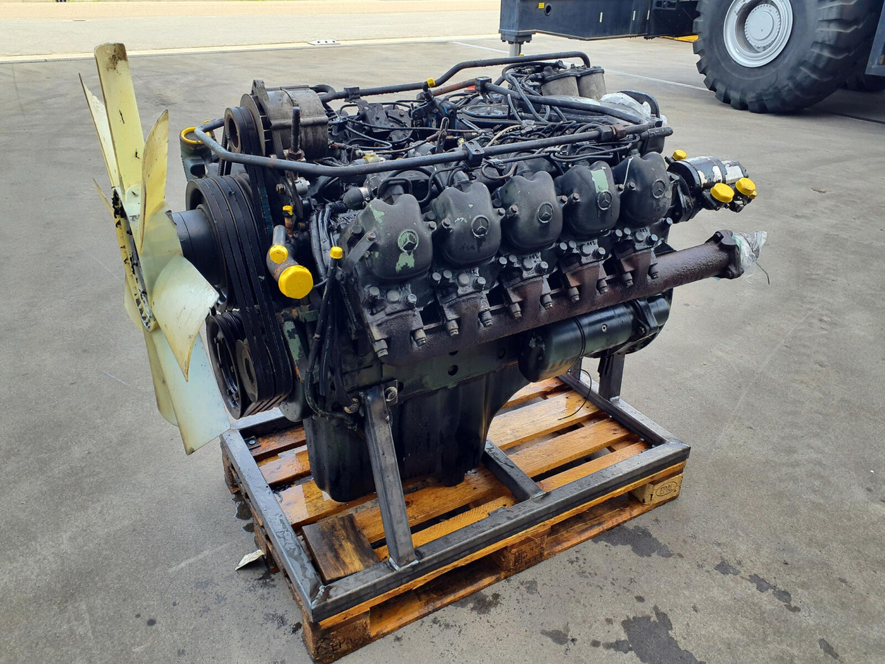 Mercedes-Benz LTM 1060 engine Mercedes-Benz OM 423 - Двигатель для Мобильных кранов: фото 1 Mercedes-Benz LTM 1060 engine Mercedes-Benz OM 423 - Двигатель для Мобильных кранов: фото 1
