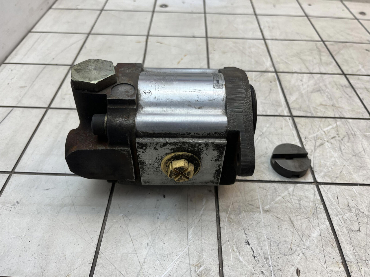 Parker Parker Hydraulics gear pump - Гидравлический насос для Кранов: фото 1 Parker Parker Hydraulics gear pump - Гидравлический насос для Кранов: фото 1