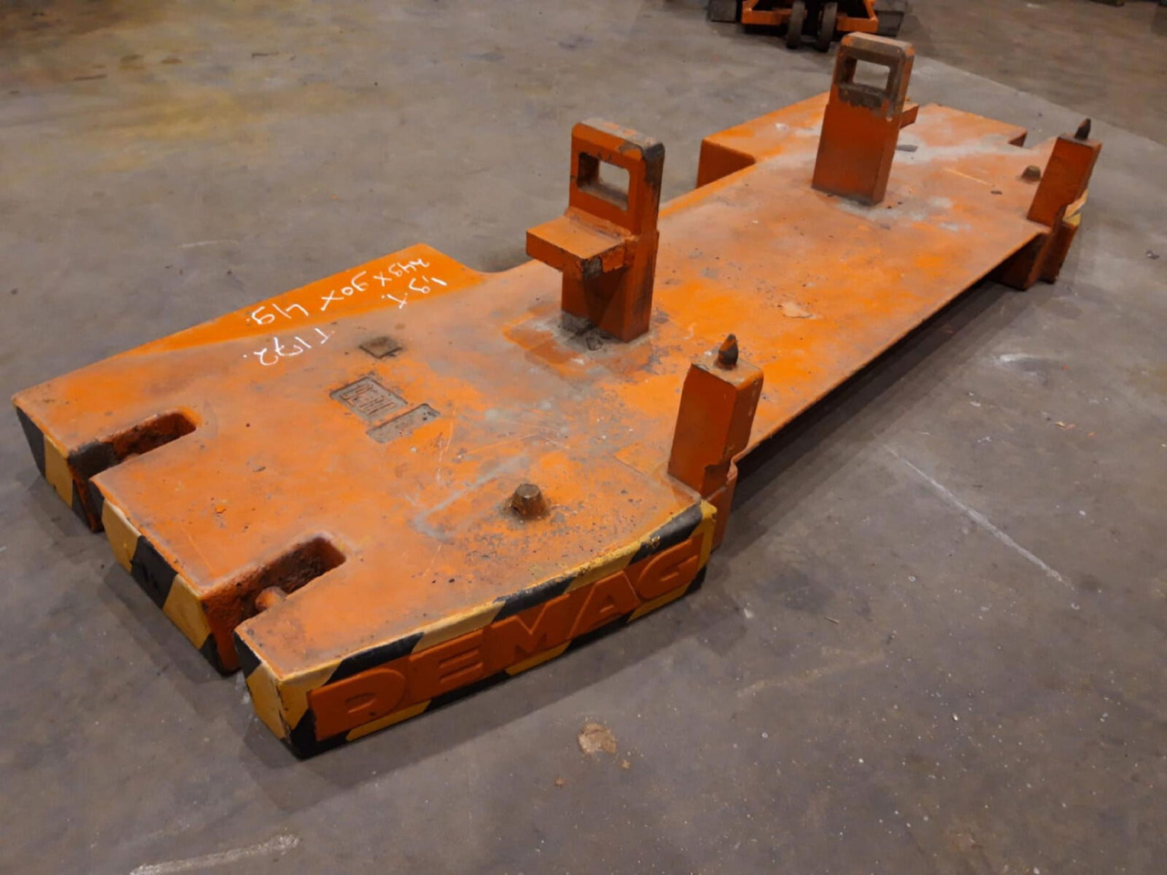 Terex AC 155 counterweight 1,9 ton - Противовес для Мобильных кранов: фото 2 Terex AC 155 counterweight 1,9 ton - Противовес для Мобильных кранов: фото 2