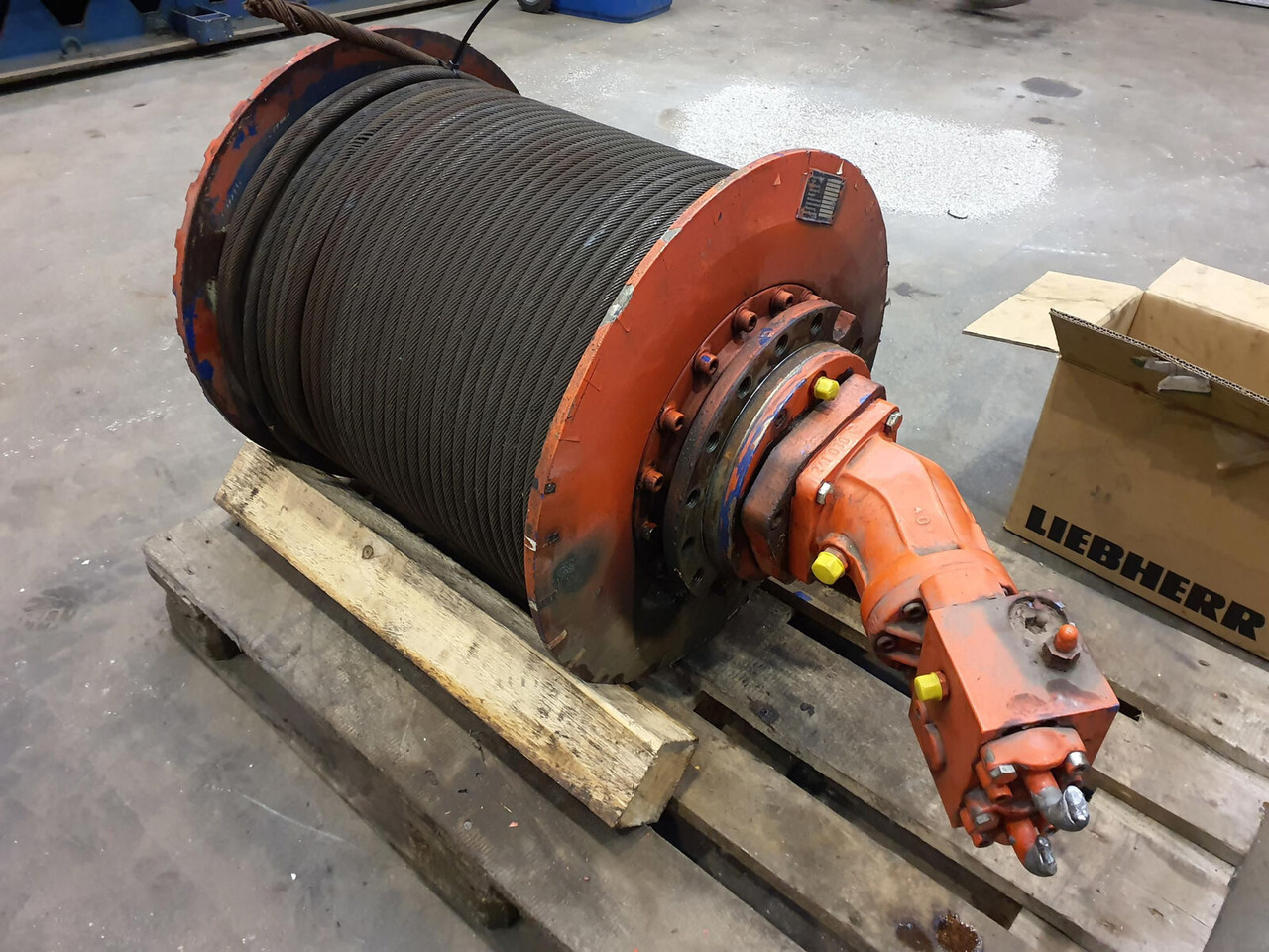 Terex AC 50 winch complete - Лебёдка для Кранов: фото 1 Terex AC 50 winch complete - Лебёдка для Кранов: фото 1