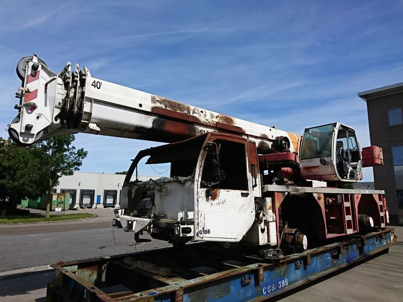 Terex demag AC 35 for parts - Мобильный кран: фото 1 Terex demag AC 35 for parts - Мобильный кран: фото 1
