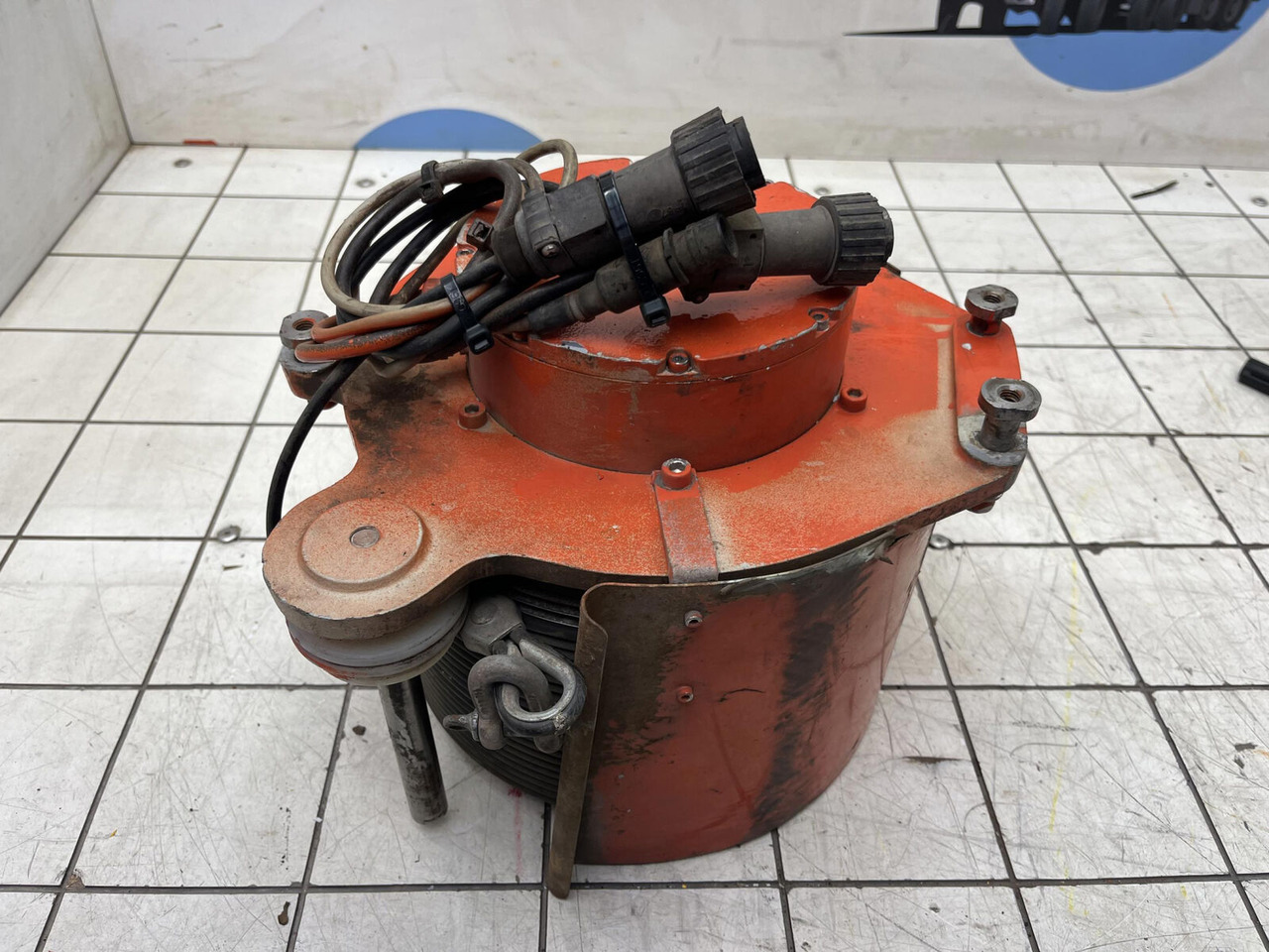 Liebherr LTM 1095-5.1 Rope length indicator - Запчасти для Мобильных кранов: фото 4 Liebherr LTM 1095-5.1 Rope length indicator - Запчасти для Мобильных кранов: фото 4