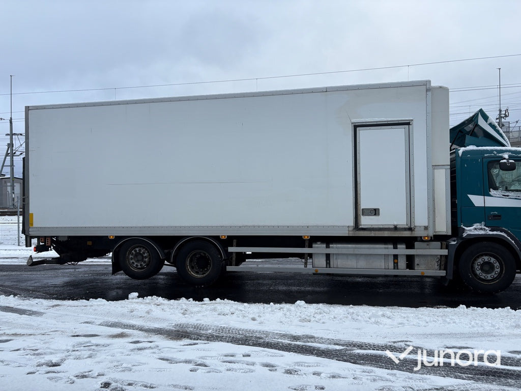 Lastbil - Volvo FM 6*2 - Грузовик с закрытым кузовом: фото 2 Lastbil - Volvo FM 6*2 - Грузовик с закрытым кузовом: фото 2