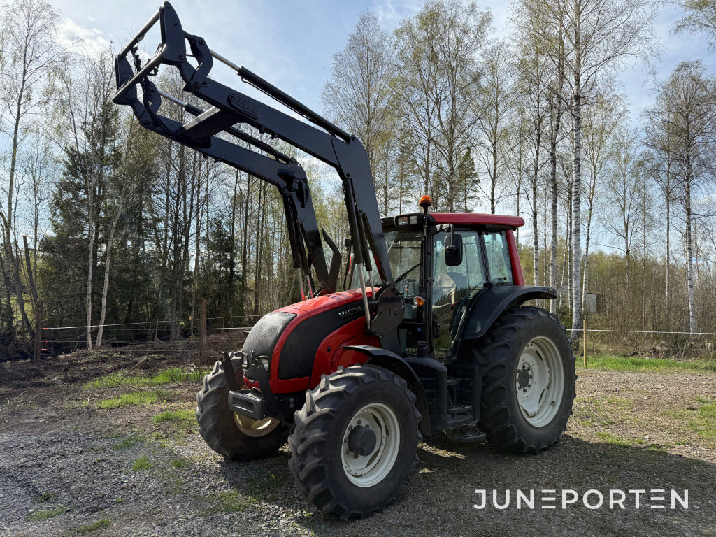 Valtra N101 - Трактор: фото 1 Valtra N101 - Трактор: фото 1